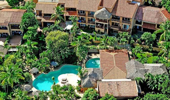 Jardin Del Eden Hotel - Tamarindo Transportation | Tropical Tours Shuttles